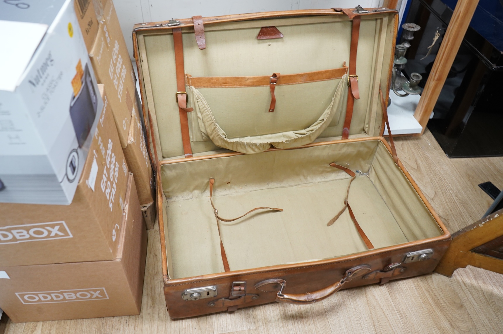 Baitly of Lyon leather case, made in Hong Kong, 70cm wide